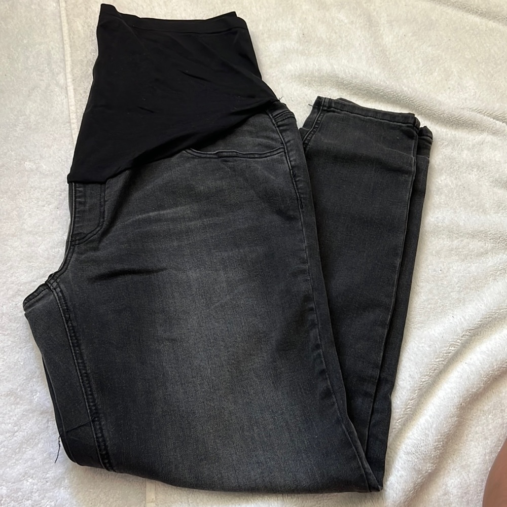 Over belly maternity jean